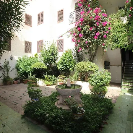 Апартаменты Belvilla By Oyo Patio Andaluz *